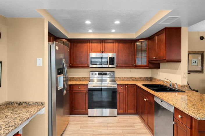 Image No.13-2 Bed Property for sale