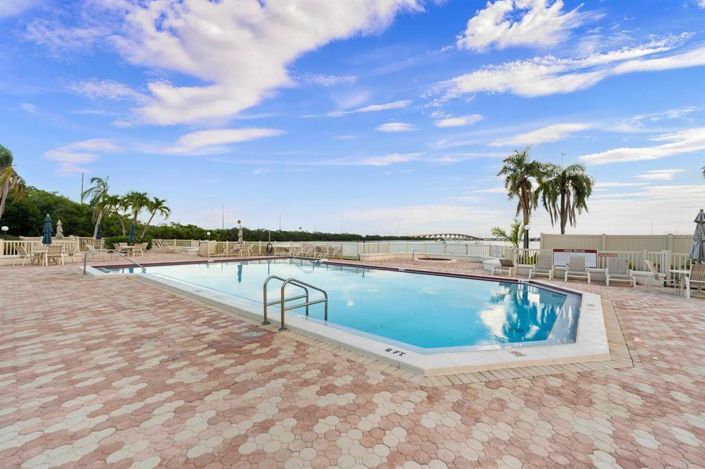 Image No.29-2 Bed Property for sale