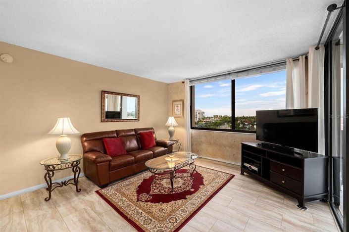 Image No.9-2 Bed Property for sale