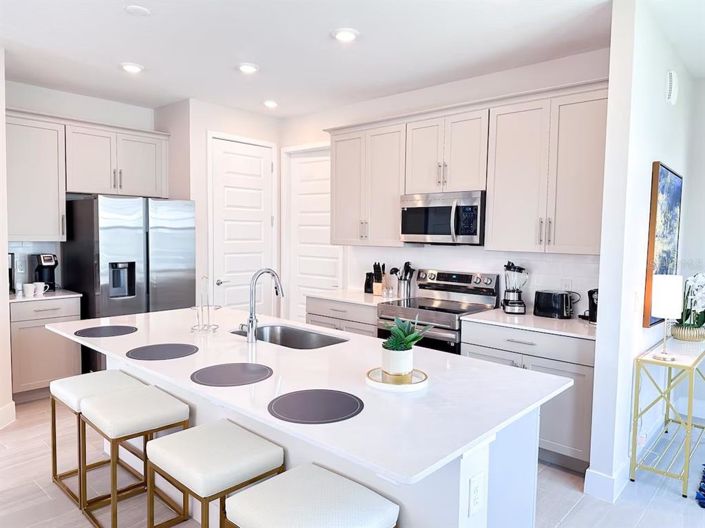 Image No.2-3 Bed Townhouse for sale