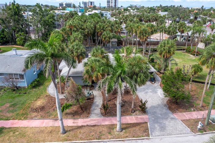 Image No.15-3 Bed Property for sale