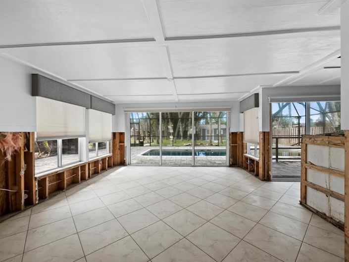 Image No.6-3 Bed Property for sale