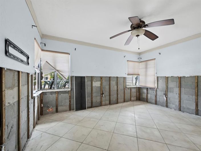 Image No.9-3 Bed Property for sale