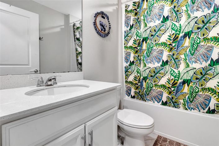 Image No.19-3 Bed Property for sale