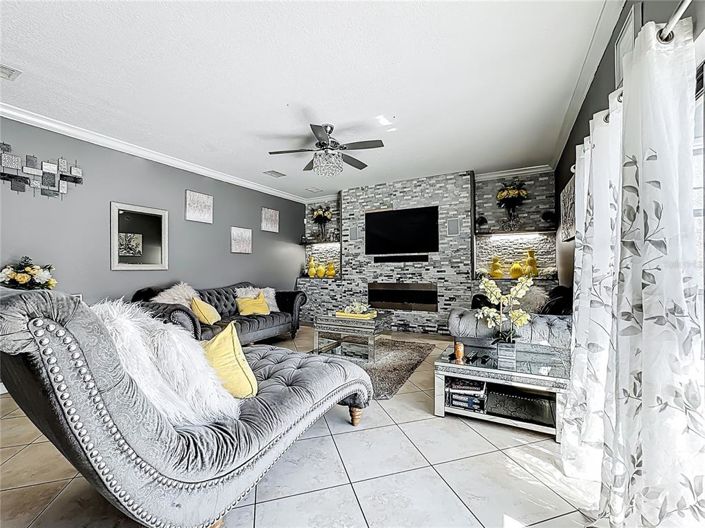 Image No.20-5 Bed Property for sale