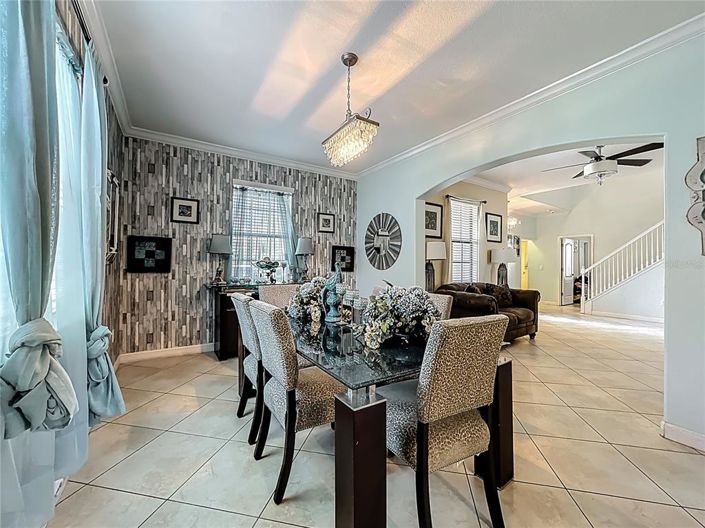 Image No.25-5 Bed Property for sale