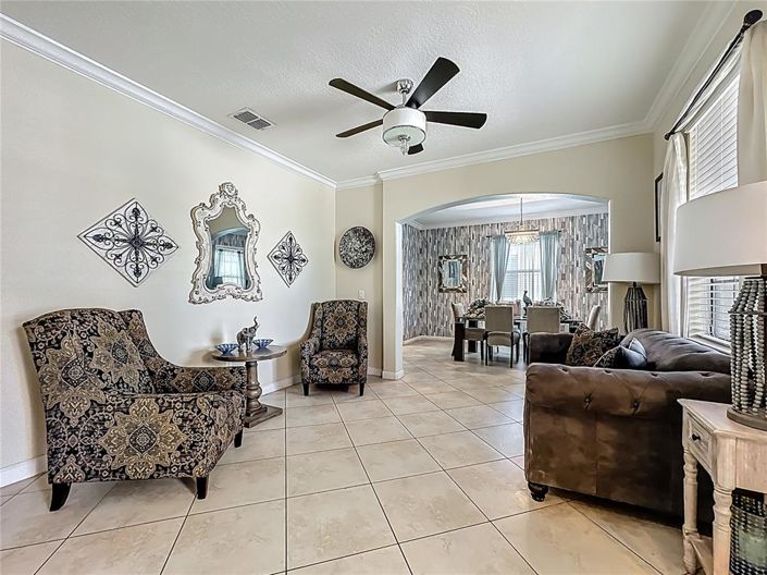 Image No.30-5 Bed Property for sale