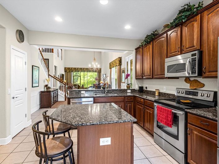 Image No.7-3 Bed Townhouse for sale