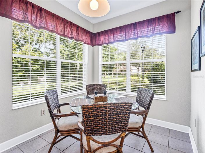 Image No.9-3 Bed Townhouse for sale