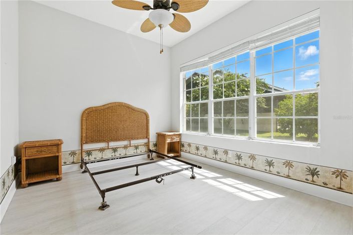 Image No.28-4 Bed Property for sale