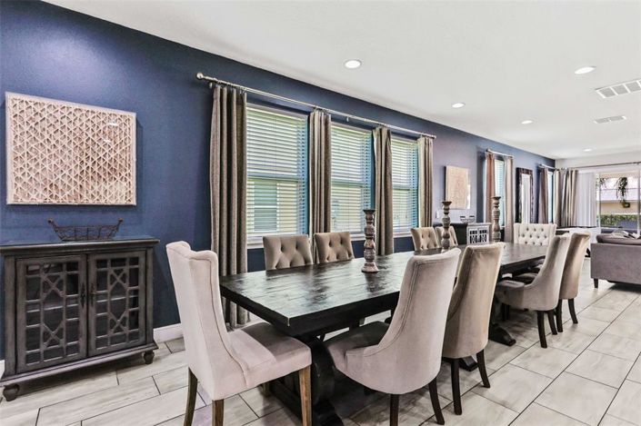 Image No.13-9 Bed Property for sale