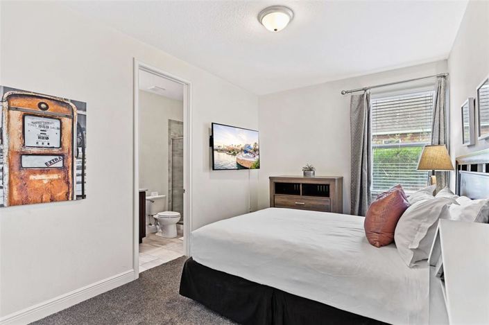 Image No.40-9 Bed Property for sale