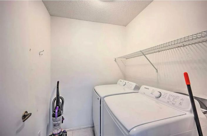 Image No.11-4 Bed Property for sale