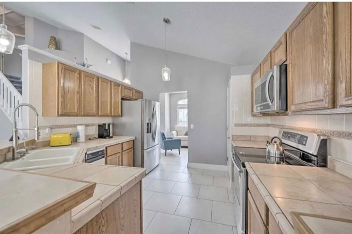 Image No.5-4 Bed Property for sale