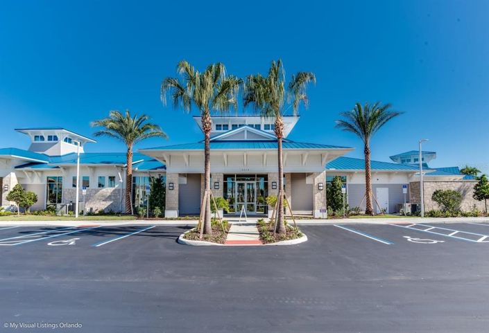 Image No.70-8 Bed Property for sale