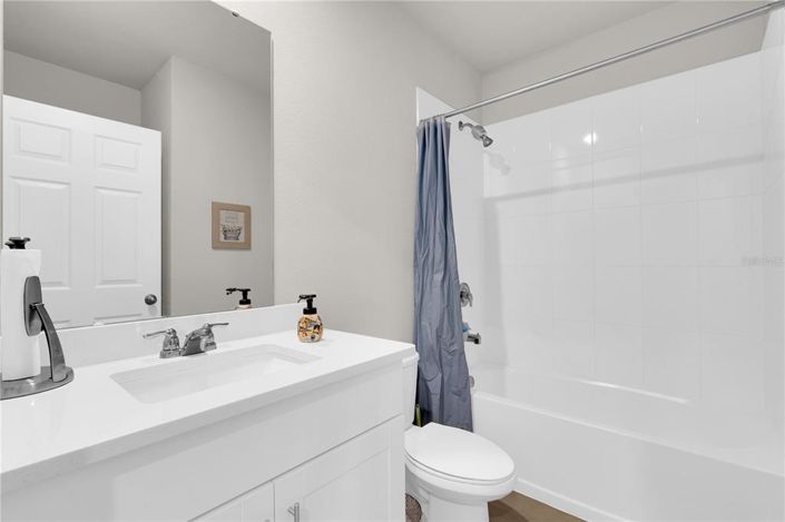 Image No.10-Propriété de 4 chambres à vendre à Clermont