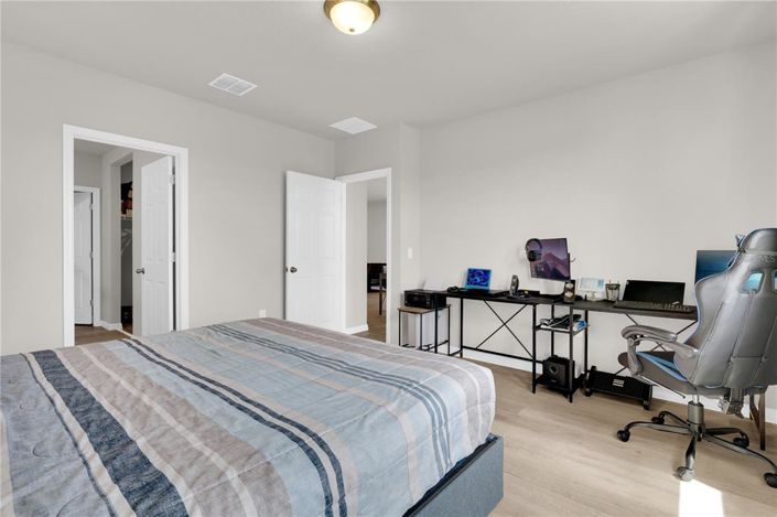 Image No.23-Propriété de 4 chambres à vendre à Clermont