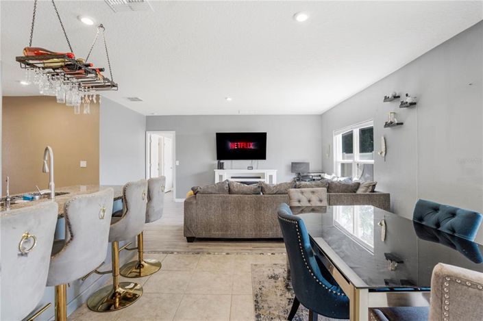 Image No.10-Propriété de 4 chambres à vendre à Davenport