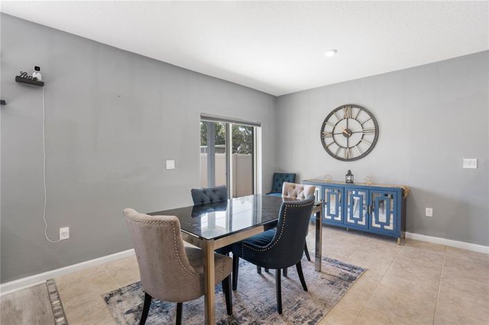 Image No.16-Propriété de 4 chambres à vendre à Davenport