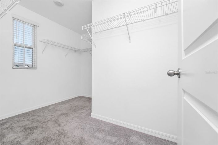 Image No.16-3 Bed Townhouse for sale