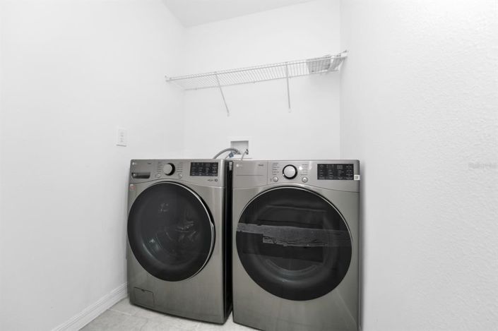 Image No.25-3 Bed Townhouse for sale