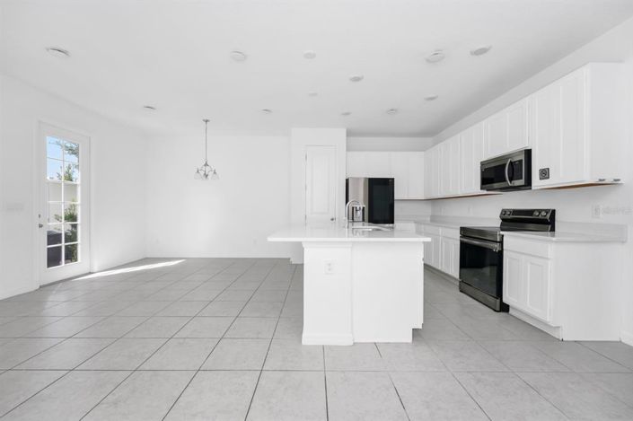 Image No.4-3 Bed Townhouse for sale