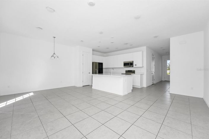 Image No.5-3 Bed Townhouse for sale