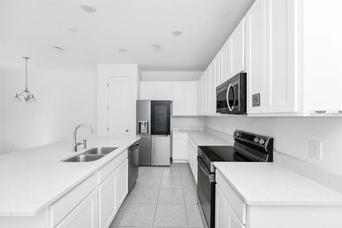 Image No.8-3 Bed Townhouse for sale