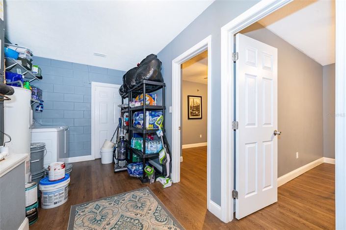 Image No.27-5 Bed Property for sale