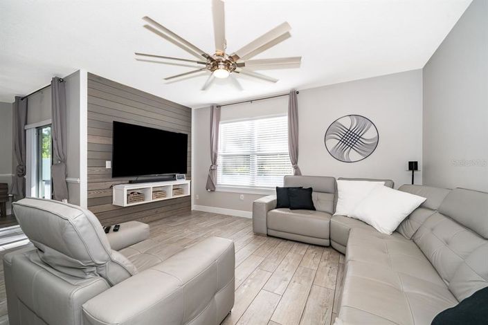 Image No.13-4 Bed Property for sale