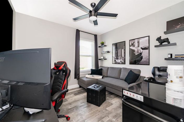 Image No.19-4 Bed Property for sale