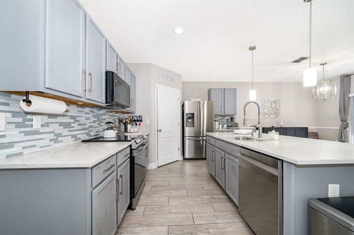 Image No.5-4 Bed Property for sale