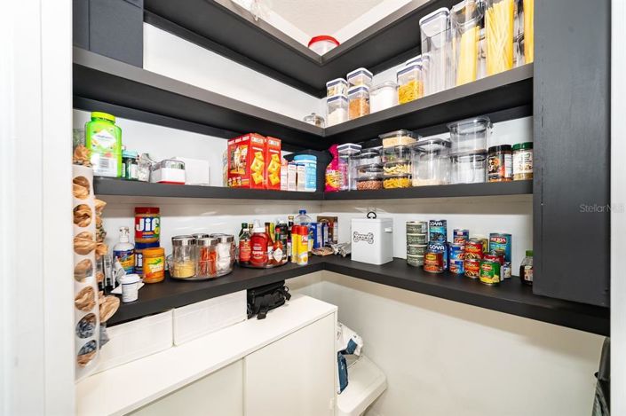 Image No.6-4 Bed Property for sale