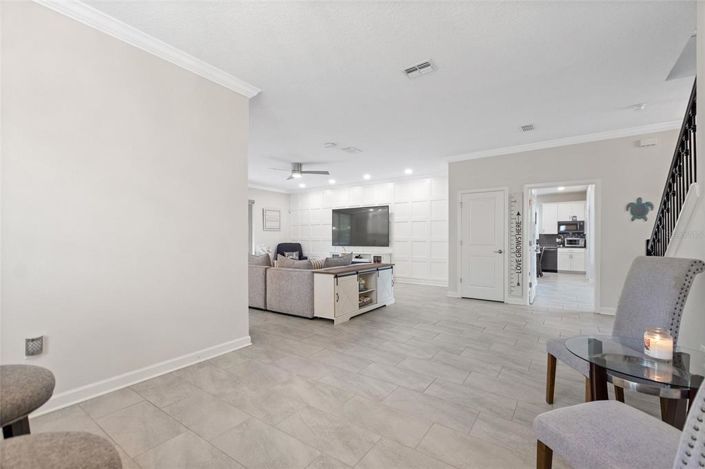 Image No.13-6 Bed Property for sale