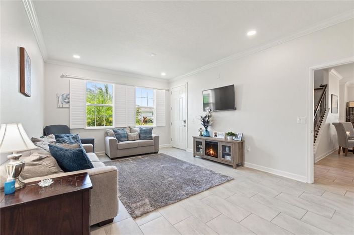 Image No.15-6 Bed Property for sale