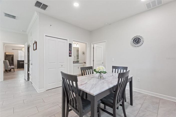 Image No.19-6 Bed Property for sale