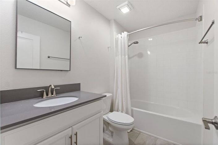 Image No.42-6 Bed Property for sale