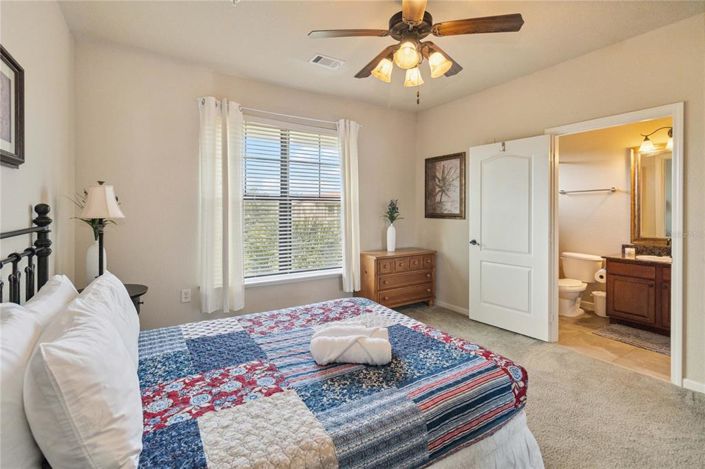 Image No.12-3 Bed Property for sale