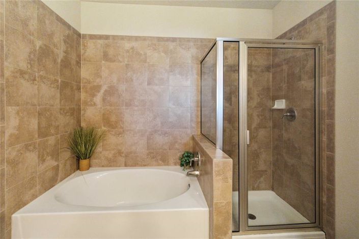 Image No.17-3 Bed Property for sale