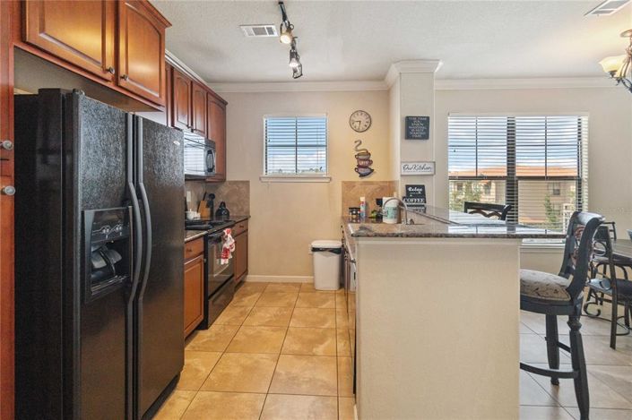 Image No.5-3 Bed Property for sale