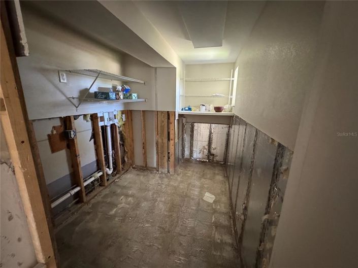 Image No.10-3 Bed Property for sale