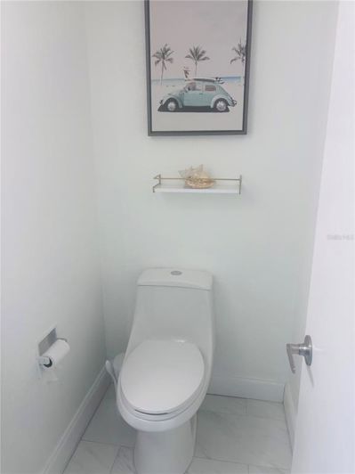 Image No.12-3 Bed Property for sale