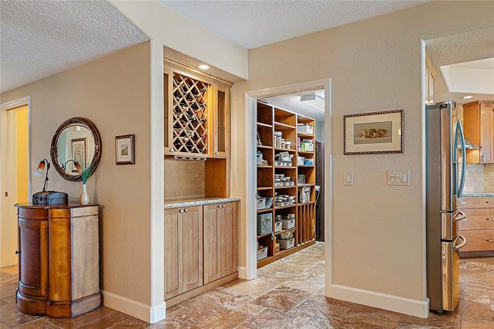 Image No.11-3 Bed Property for sale