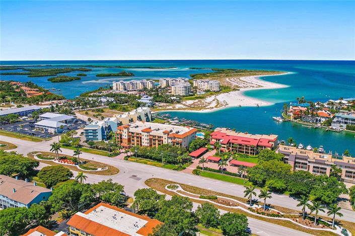 Image No.24-3 Bed Property for sale