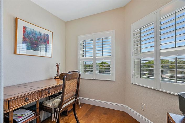 Image No.27-3 Bed Property for sale