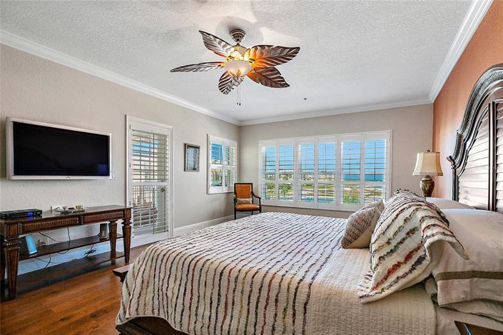 Image No.37-3 Bed Property for sale