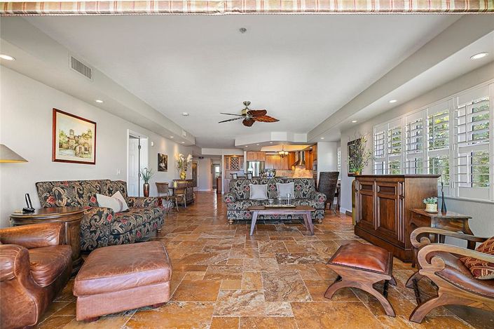 Image No.4-3 Bed Property for sale