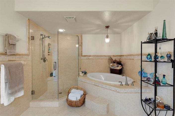 Image No.52-3 Bed Property for sale