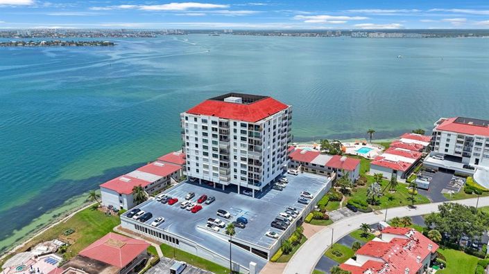 Image No.35-2 Bed Property for sale