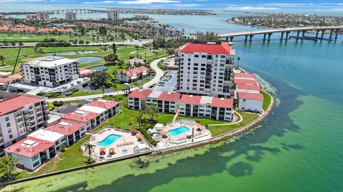 Image No.36-2 Bed Property for sale